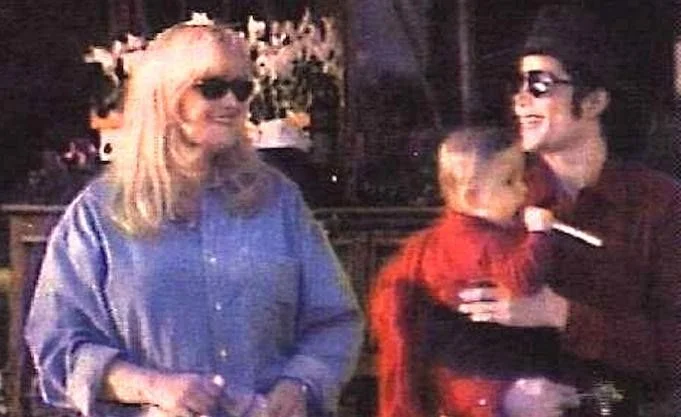 What is Debbie Rowe's Net Worth?