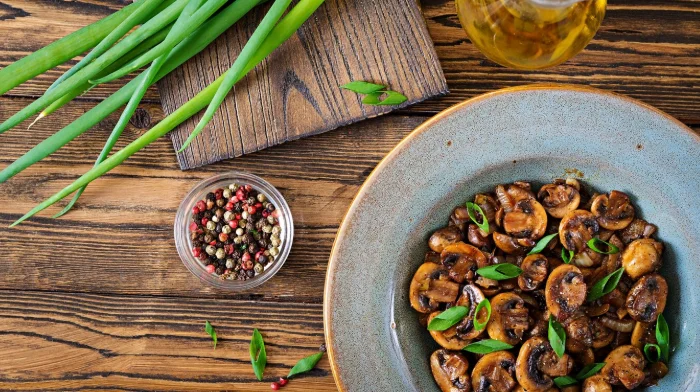 Balsamic Chicken and Mushrooms-Easy 30 Minute Meals