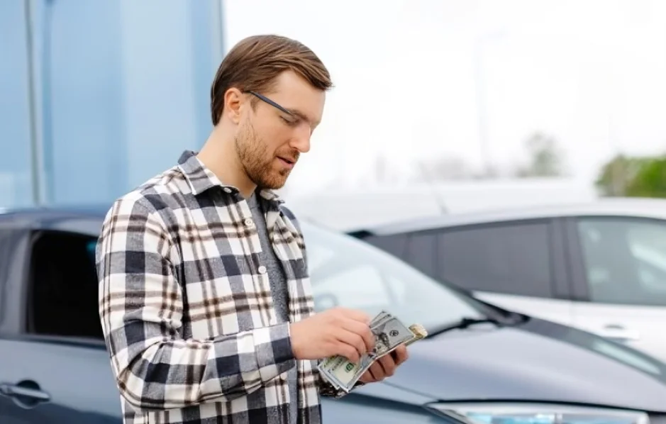 Should You Choose a 0 Interest Car Loan or a Cash Rebate?