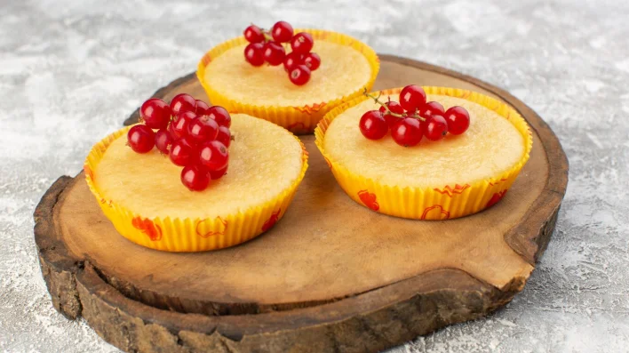 Mini Fruit Tarts with Vanilla Custard-easy dinner party meals