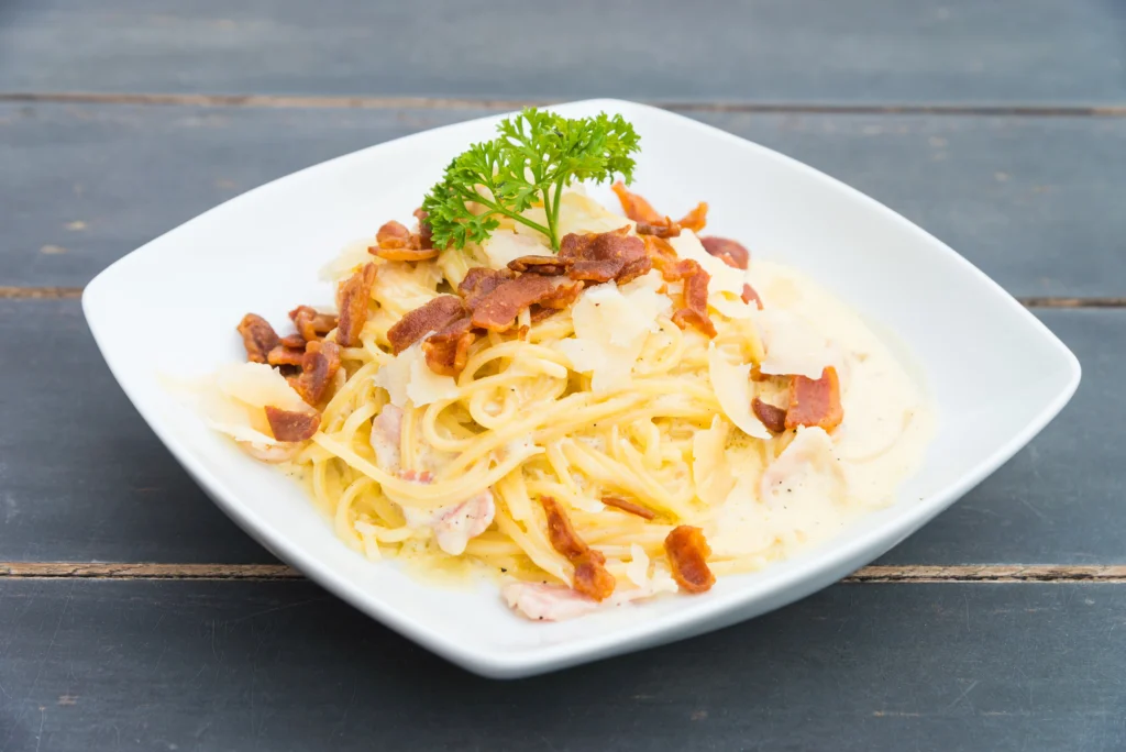 Spaghetti with Creamy Chicken and Herbs