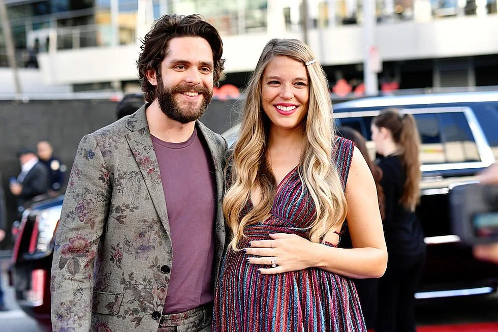Income Sources Behind Thomas Rhett Net Worth