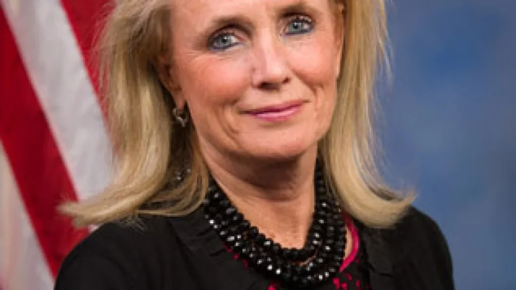 Early Life: Danae Hays net worth