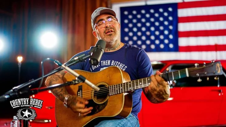 What is Aaron Lewis Net Worth?