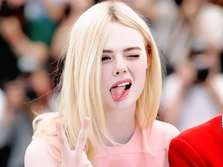 What Is Elle Fanning Net Worth and Salary?