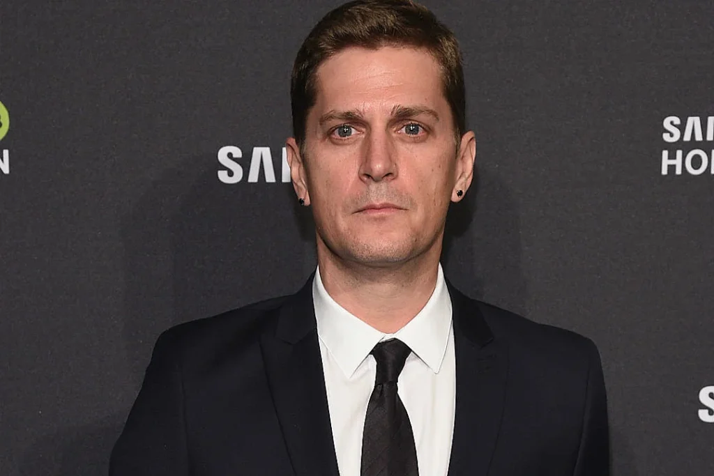 What is Rob Thomas Net Worth?