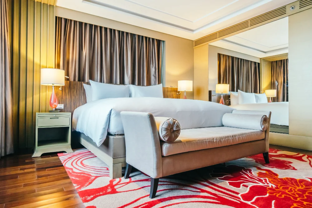 Who Should Stay at Hotel Ciqala Luxury Home Suites