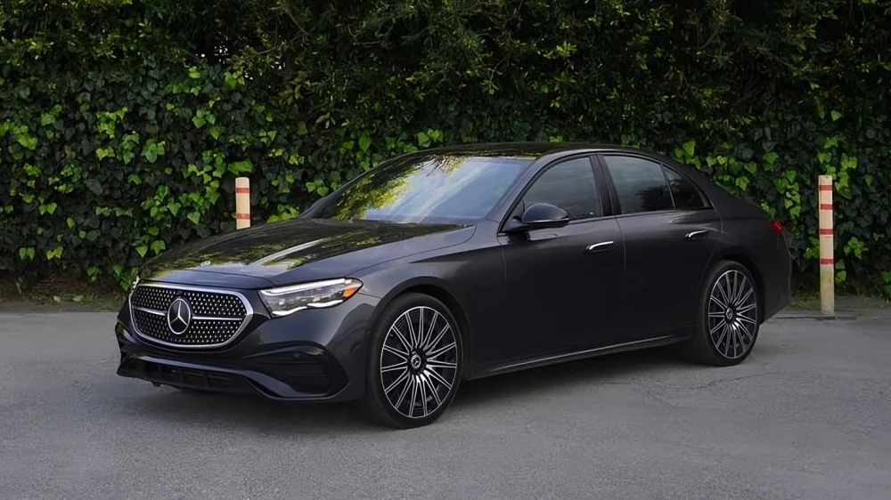 Mercedes Benz E Class – Classic Elegance in a Good Used Luxury Vehicle