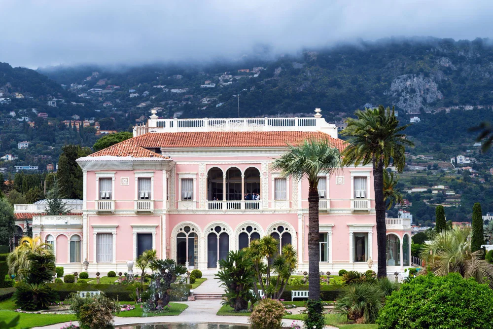 Celebrity-Inspired Spanish Style Modern Homes
