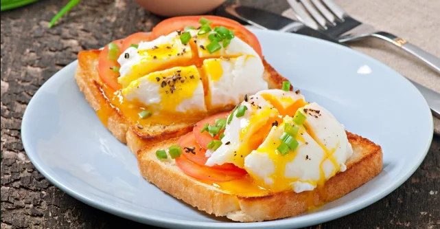 Bacon, Egg, and Cheese Rolls-easy breakfast ideas for a crowd
