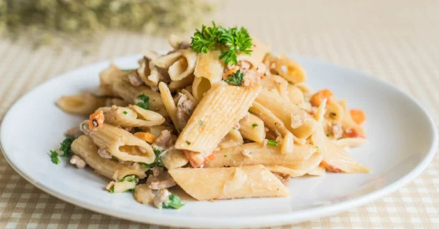 Penne pasta cream cheese