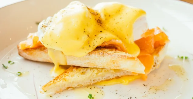 Eggs Benedict-top brunch recipes