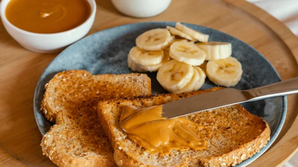 French Toast with Caramelised Bananas-recipes for brunch dishes
