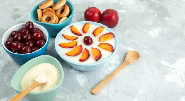 Fresh Fruit and Yoghurt Bowls