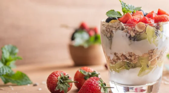 Greek Yoghurt Parfaits-best brunch meals