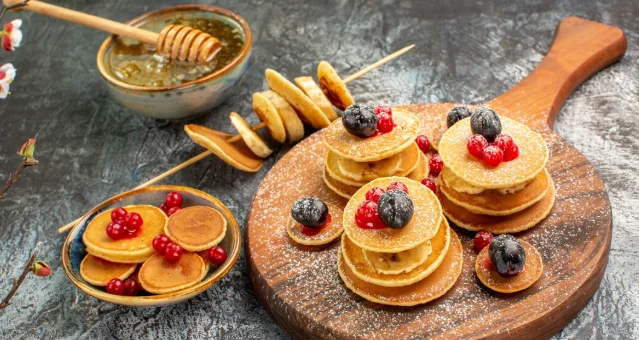 Mini Pancake Stacks-healthy breakfast prep