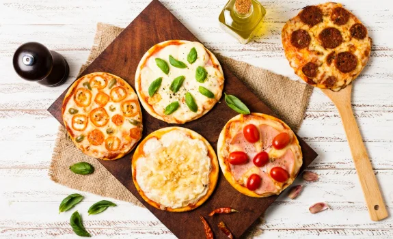 Mini Quiches with Cheese and Vegetables