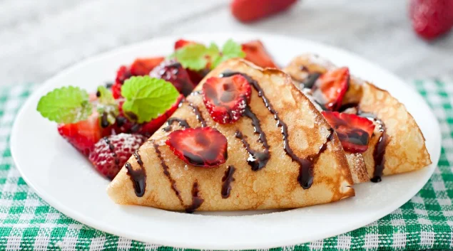 Pancakes with Fresh Fruit