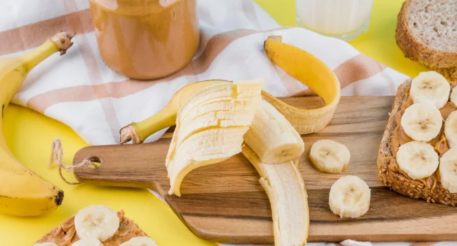Peanut Butter and Banana on Rye-easy breakfast foods