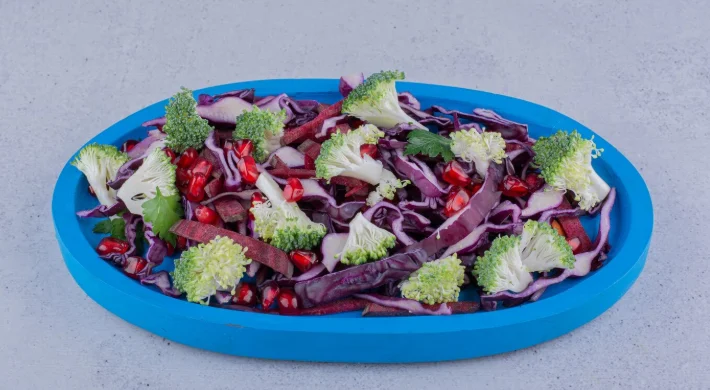 Seasonal Salads That Keep It Fresh-easy dinner party dishes