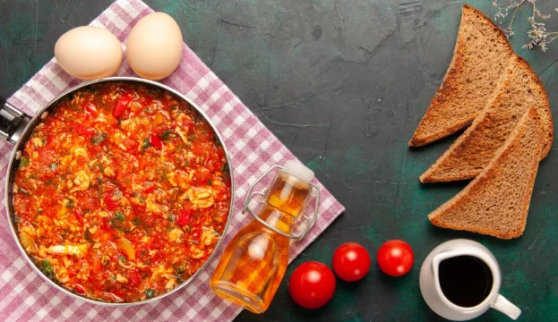 Shakshuka with Crusty Bread-recipes for brunch dishes
