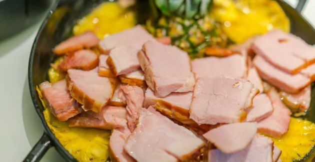 Pork barbecue nature closeup food-cheap slow cooker meals