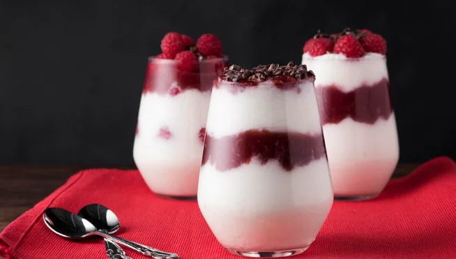 Yoghurt Parfaits-simple breakfast ideas