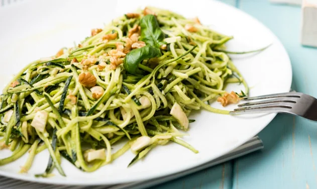 Zucchini Noodles with Pesto-light food for lunch