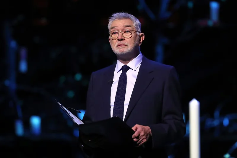Career and Major Achievements of Martin Shaw Net Worth