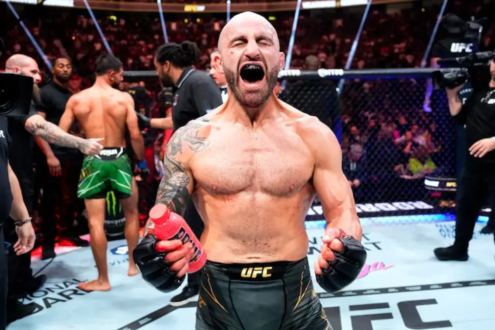 Alex Volkanovski net worth through UFC