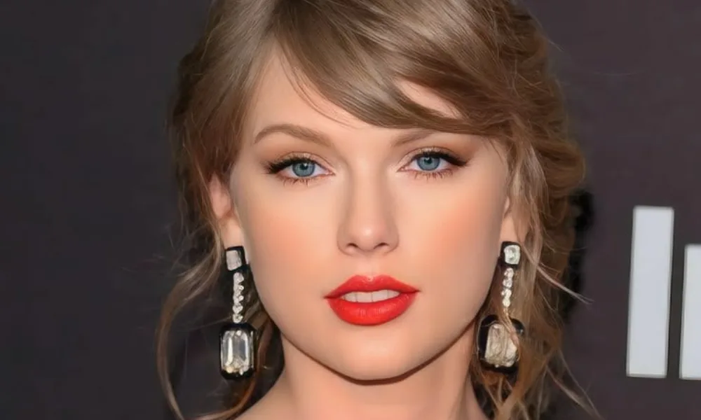 Portrait of pop superstar Taylor Swift for taylor swift networth 2026.
