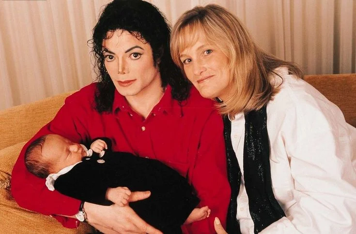 Debbie Rowe Net Worth: Life, Career & Divorce Settlement Facts