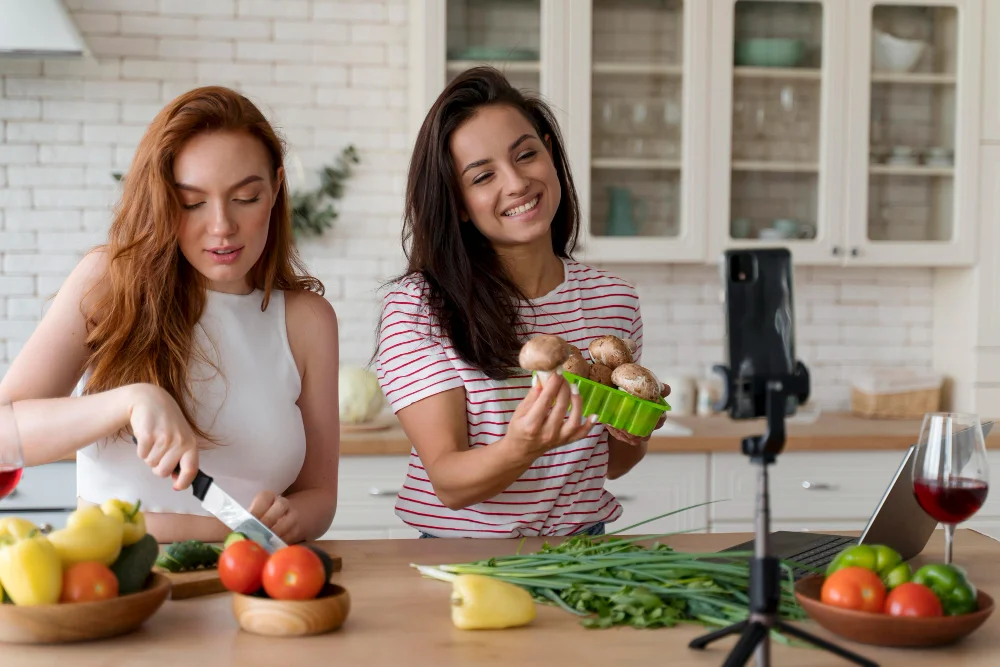 Best Food Blogs: Tastiest Corners of the Internet