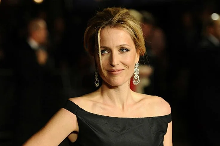 Gillian Anderson Net Worth 2025: Career, Income & Wealth