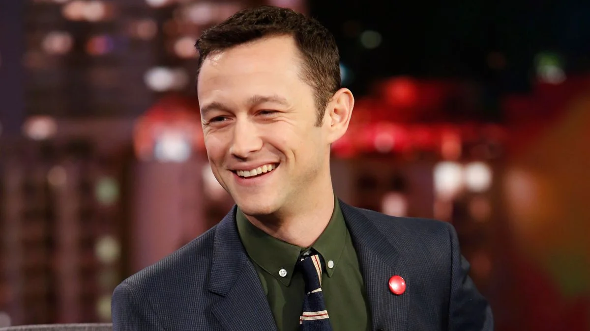 Joseph Gordon Levitt Net Worth, Career, Life & Income 2025