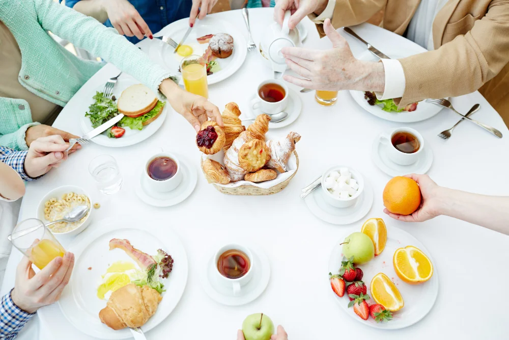 Easy Breakfast Ideas for a Crowd