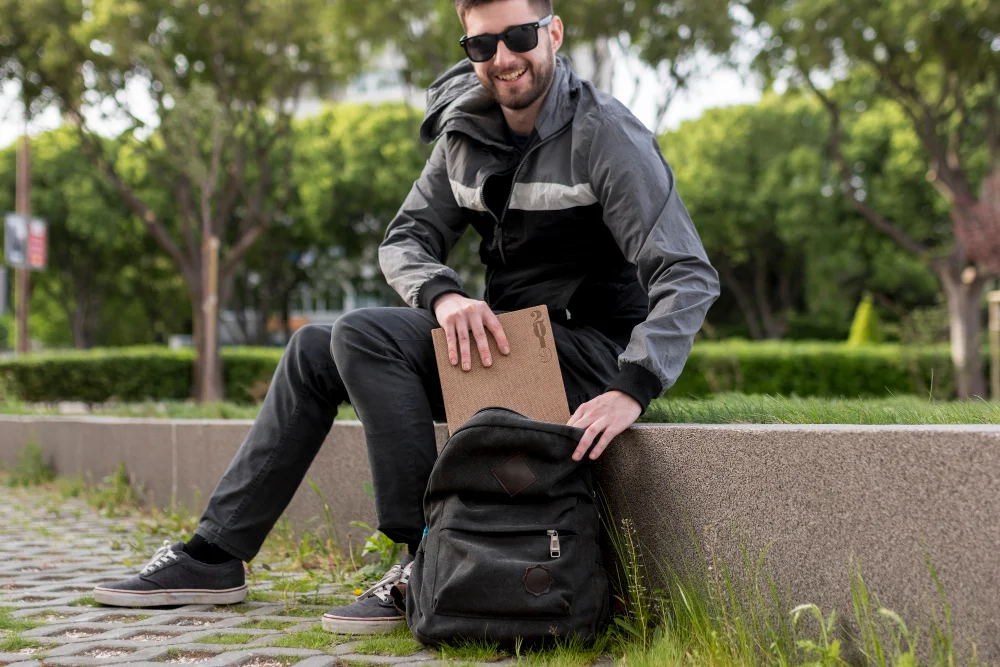 Clamshell Backpack: Guide for Travel, Work, and Daily Use
