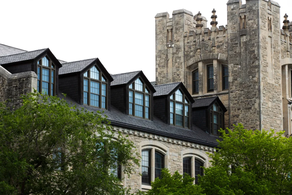 Modern Brick Homes: Stylish, Durable, and Energy-Efficient Living