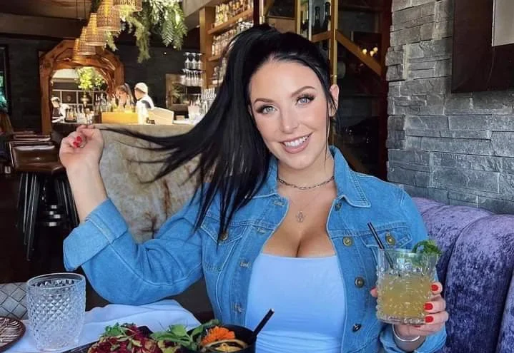 Angela White Net Worth