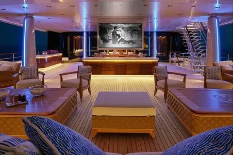 bernard arnault yacht symphony
